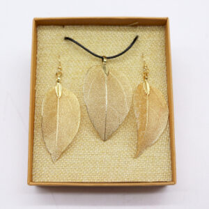 SET COLLANA E ORECCHINI <br> GOCCIA - ORO <br> COD: ACC5  <br> 18.00 €